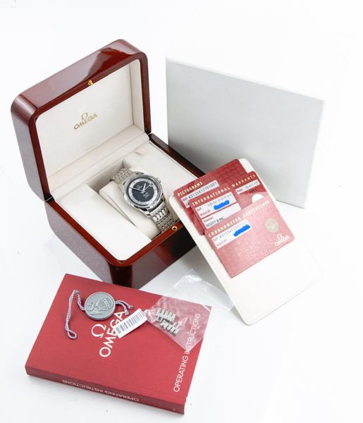 Omega De Ville Hour Vision 431.30.41.21.01.001